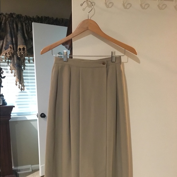 Giorgio Armani Lined Wrap Skirt - Picture 16 of 16